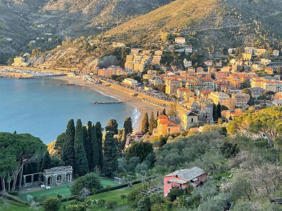 Beatrice Nel Centro Di Levanto Exteriér fotografie
